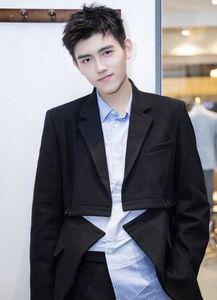 最新爆料陈飞宇固定女伴  第2张