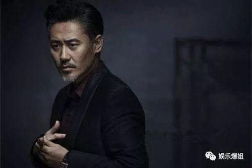 娱乐圈爆料说说文案短句,揭秘明星背后的故事